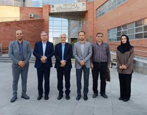 بازدید رئیس ستاد توسعه اقتصاد دانش‌بنیان از هرباریوم دانشکده داروسازی تبریز