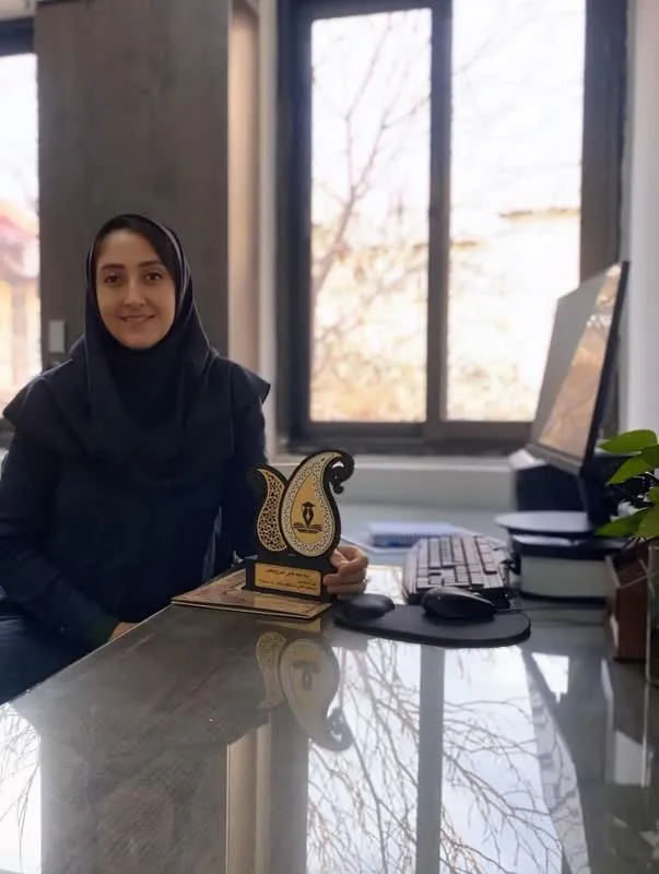درخشش عضو هیئت علمی دانشگاه علوم پزشکی تبریز در اولین جشنواره ملی ترجمان دانش در علوم پزشکی