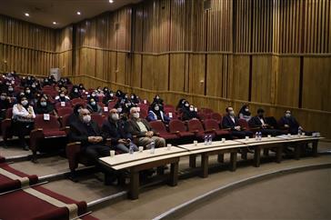 مراسم تجلیل از محققین و پژوهشگران برتر بیستمین جشنواره پژوهشی دانشگاه علوم پزشکی تبریز 22 آذرماه 1400 برگزار شد.