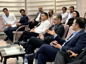 بازدید نمایندگان ستاد توسعه فناوری سلولهای بنیادی و پزشکی بازساختی از مرکز نوآوری سلولهای بنیادی و پزشکی بازساختی