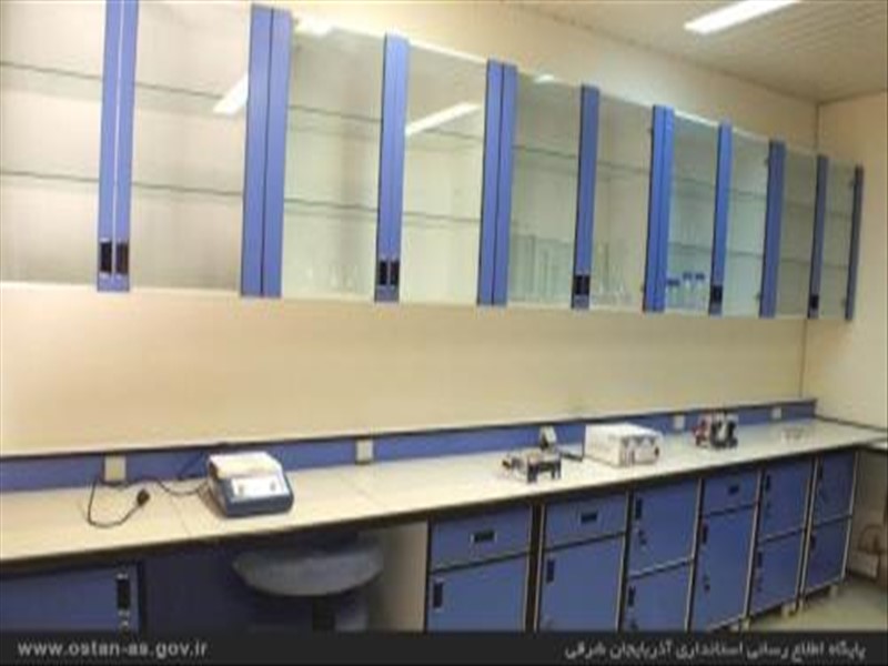 بازدید معاون استاندار از مرکز تحقیقات سلولهای بنیا